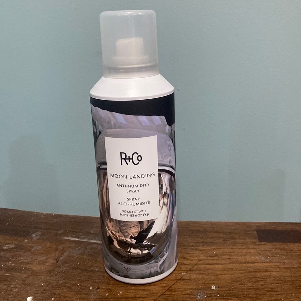 New R+co moon-landing anti humidity spray